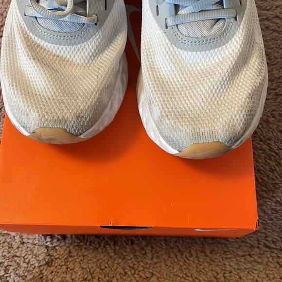 NIKE REVOLUTION 5 MENS 8/5 - Picture 3 of 5